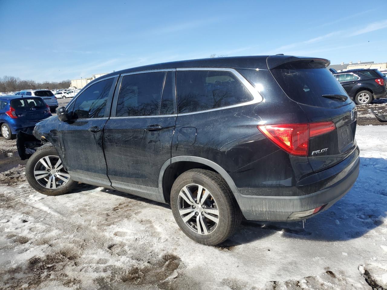 2017 Honda Pilot - Image 2