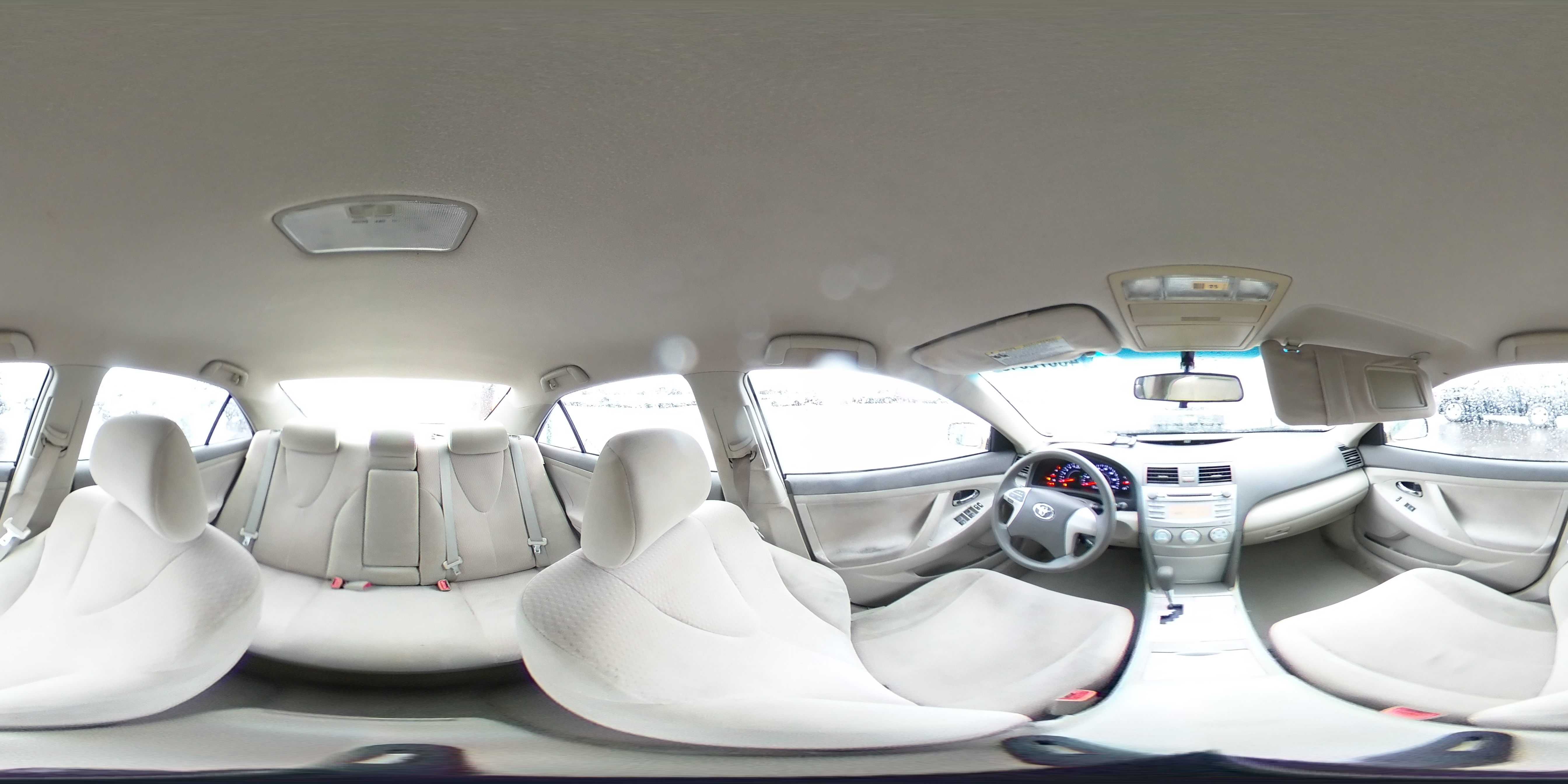 2011 Toyota Camry - Image 12