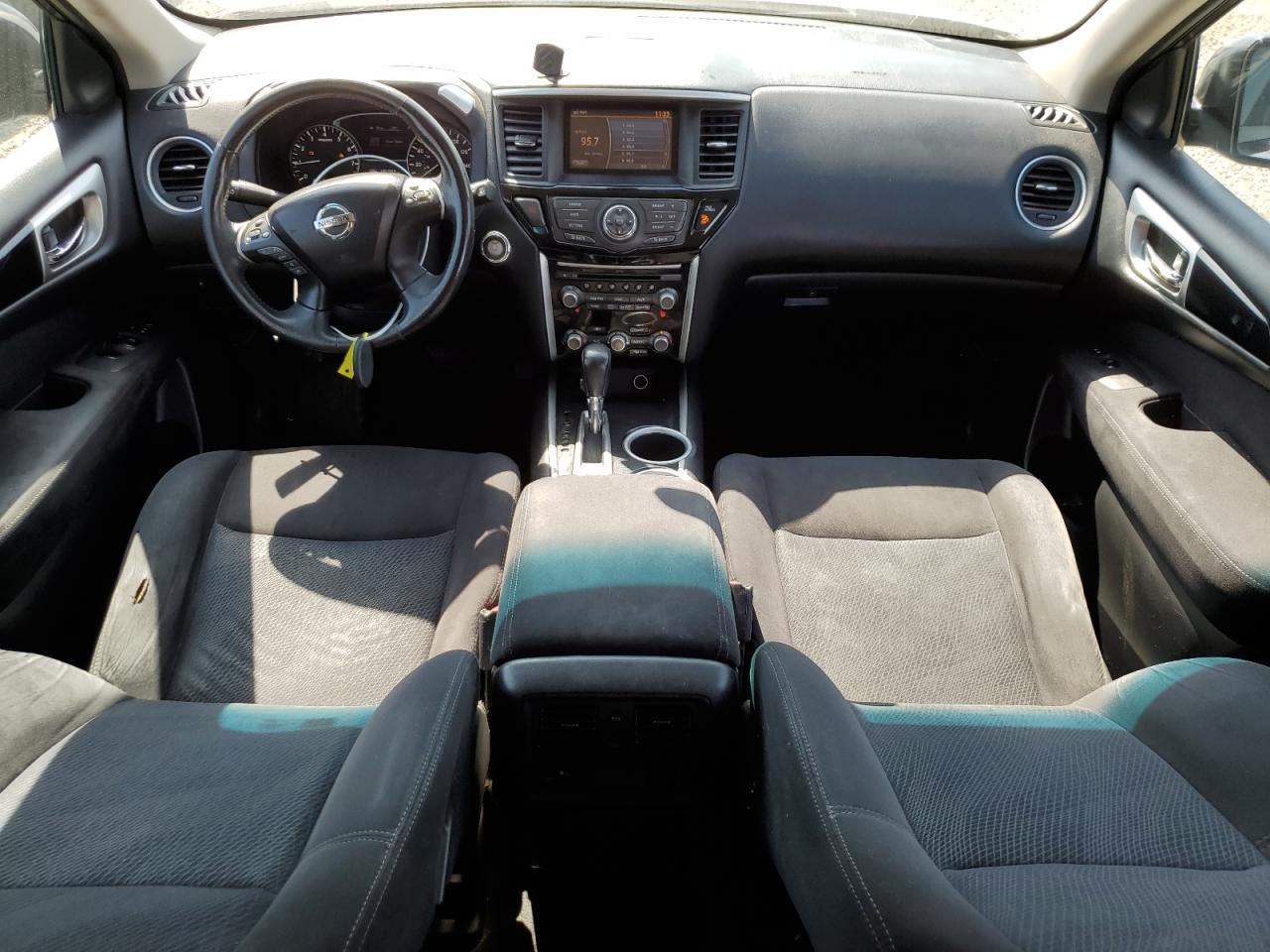 2013 Nissan Pathfinder - Image 8