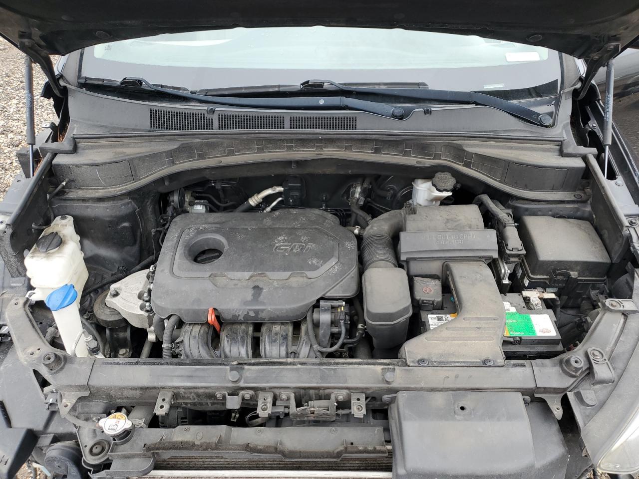 2017 Hyundai Santa Fe - Image 11