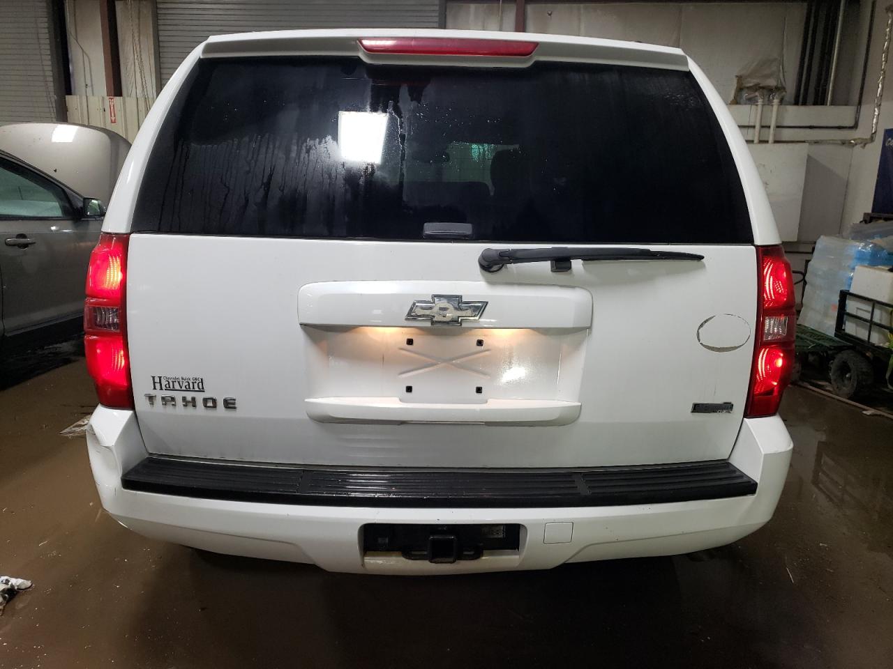 2010 Chevrolet Tahoe - Image 6