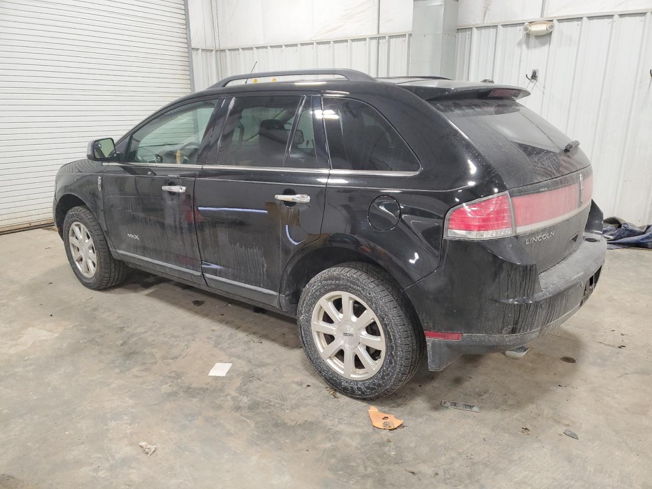 2010 Lincoln MKX - Image 2