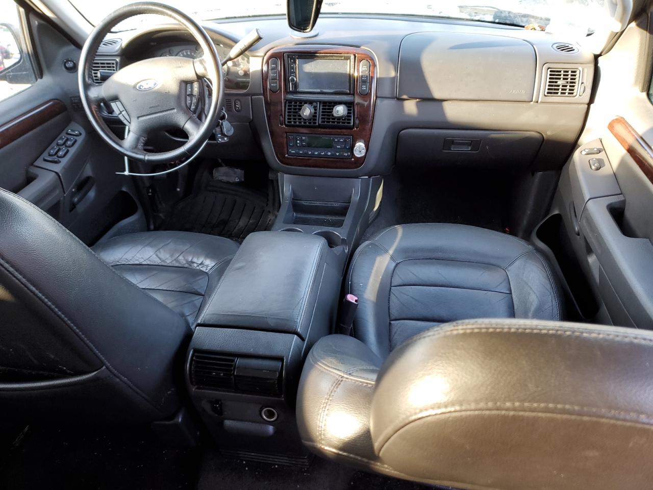 2003 Ford Explorer - Image 8