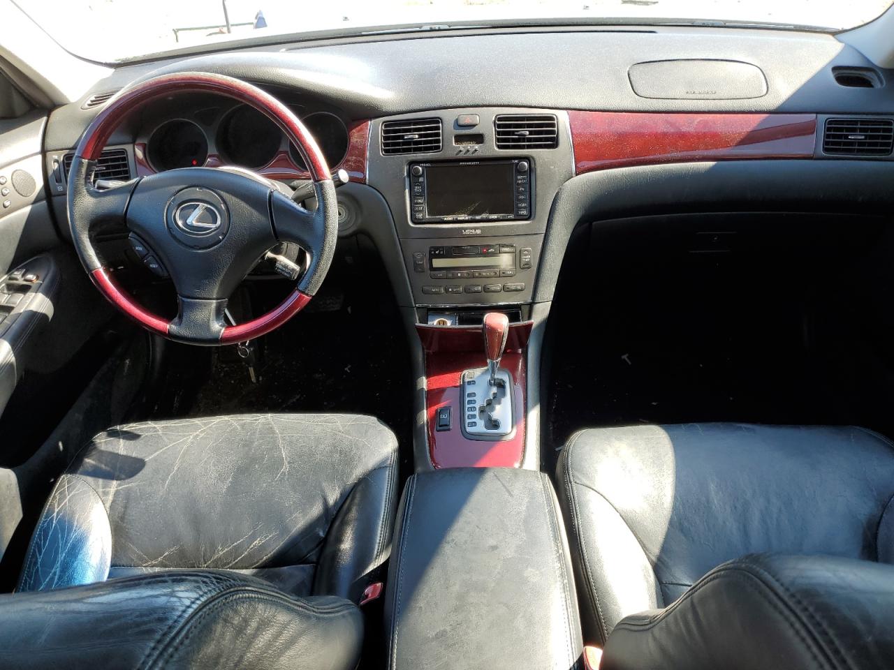 2004 Lexus ES - Image 8