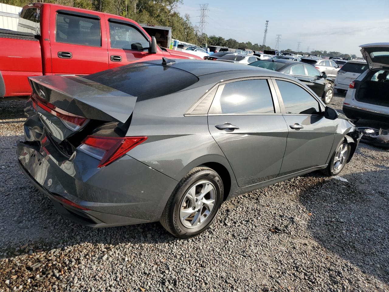 2023 Hyundai Elantra - Image 3