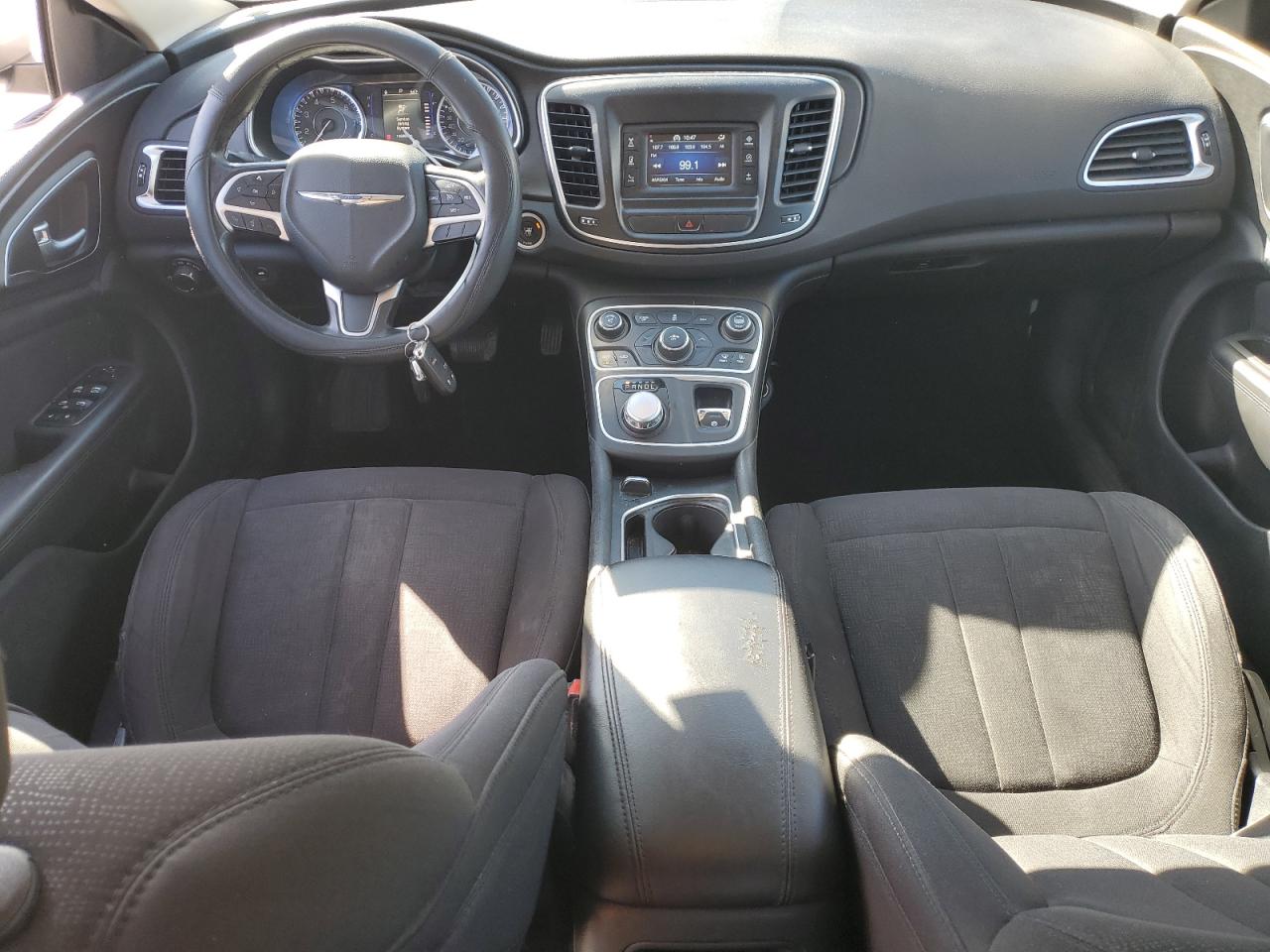 2015 Chrysler 200 - Image 8