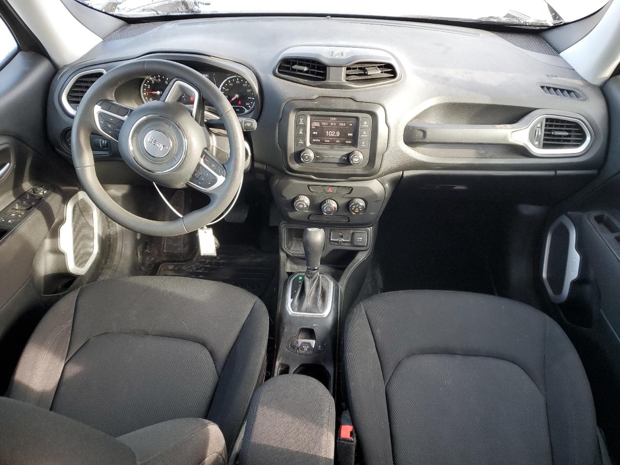 2018 Jeep Renegade - Image 8