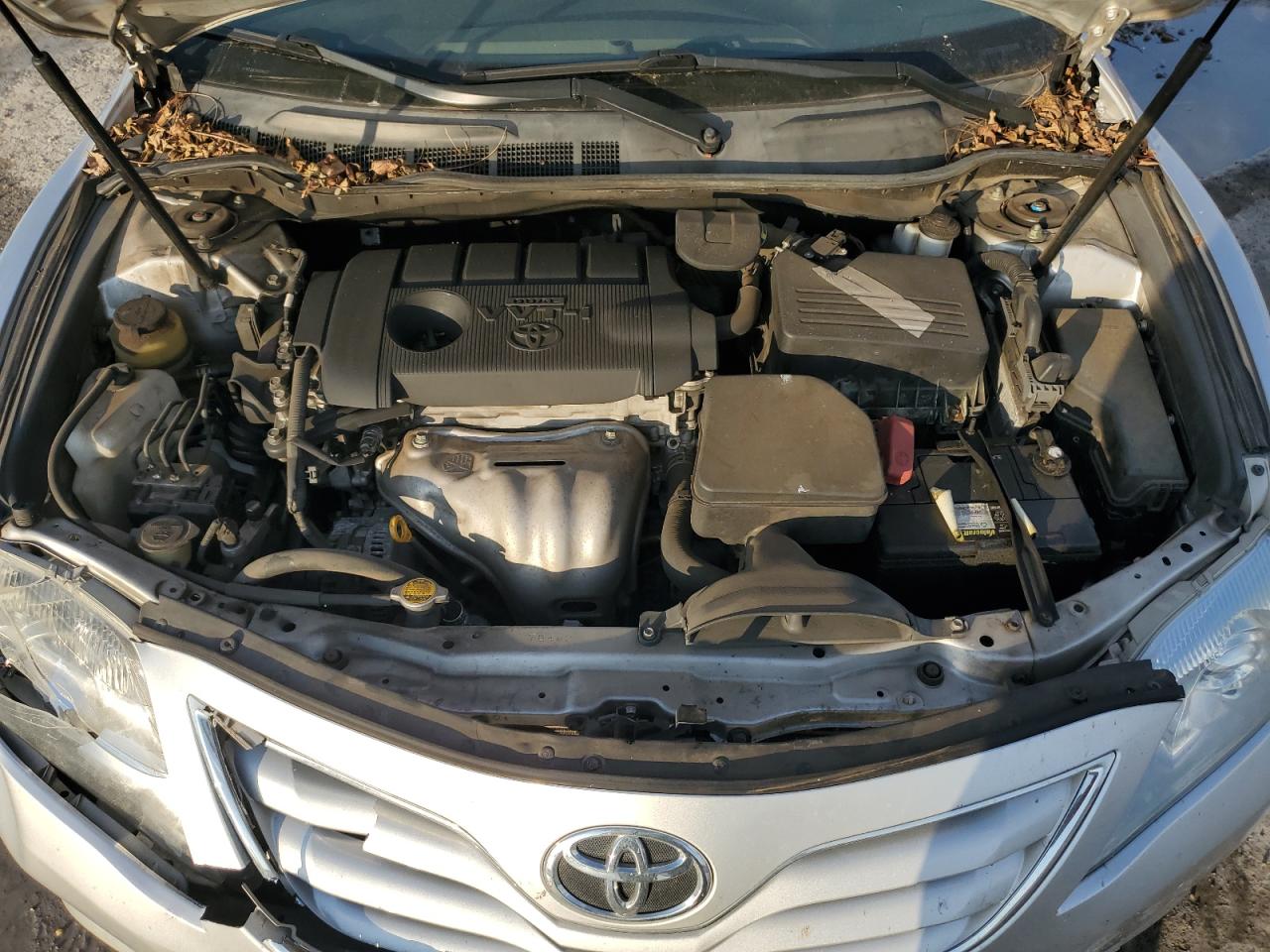 2011 Toyota Camry - Image 11