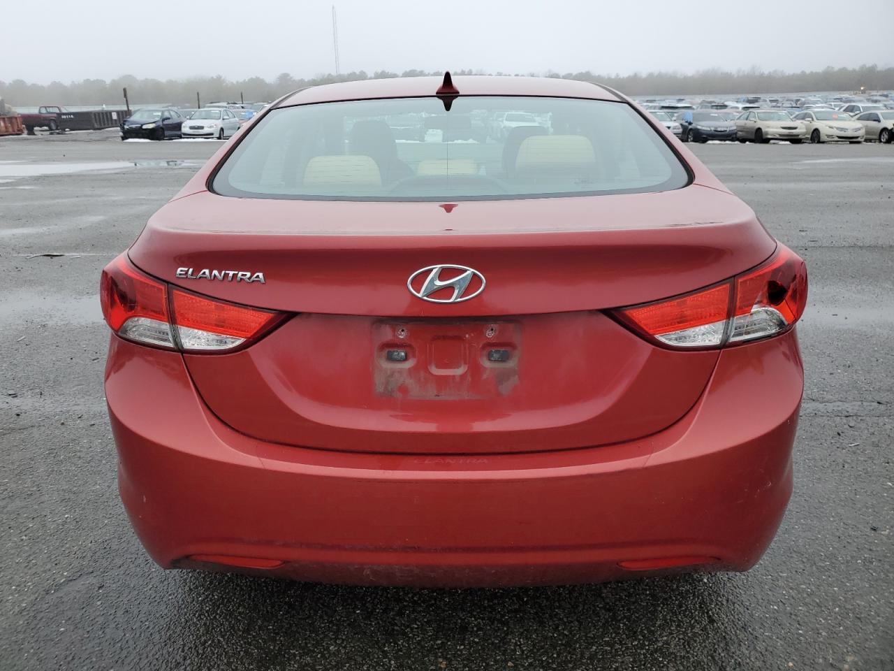 2013 Hyundai Elantra - Image 6
