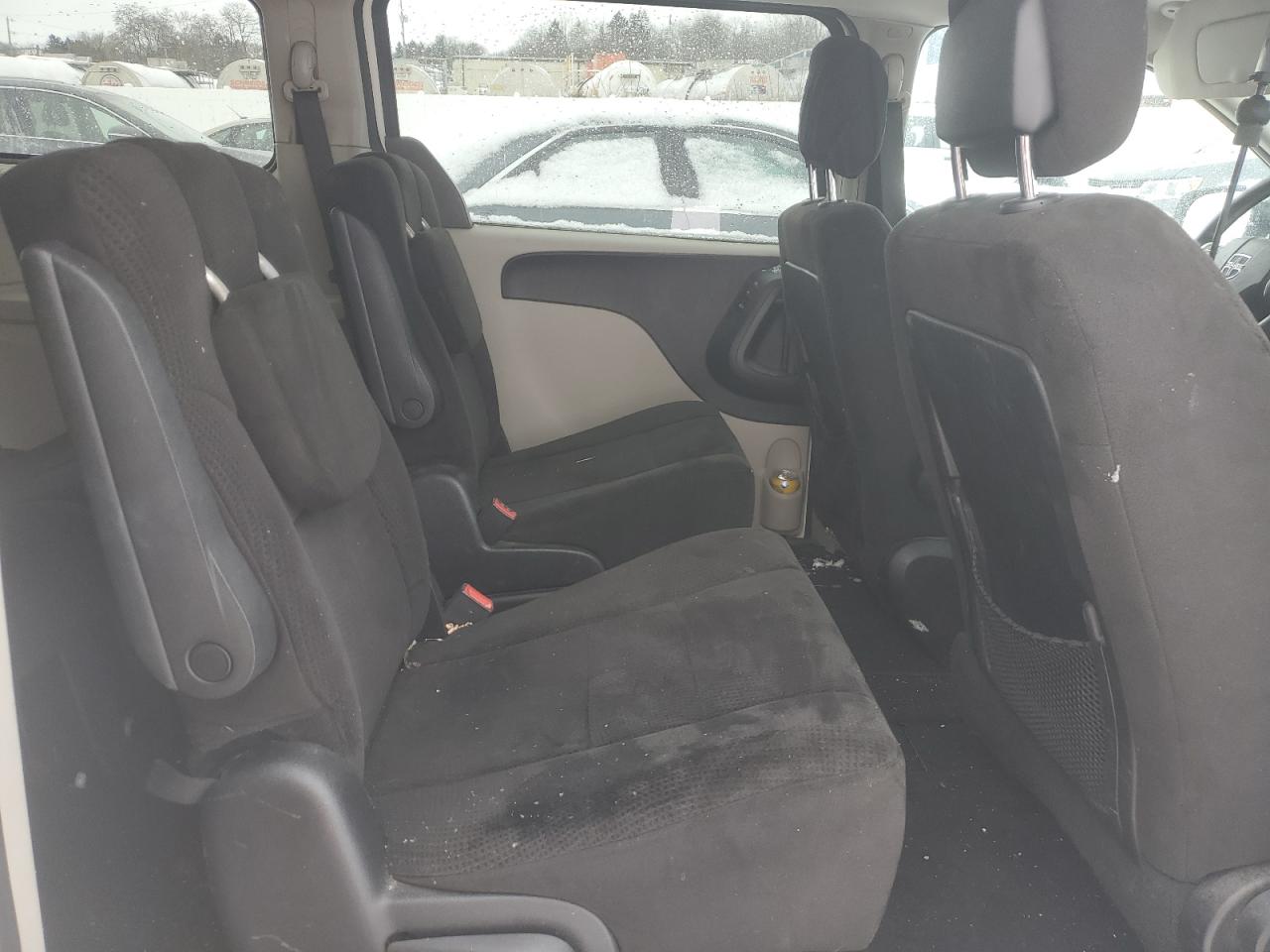 2013 Dodge Caravan - Image 11