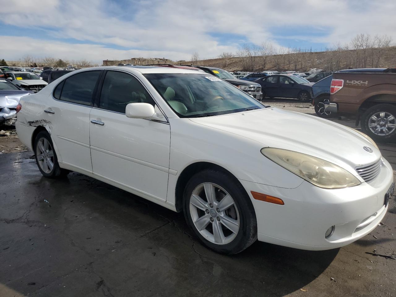 2005 Lexus ES - Image 4
