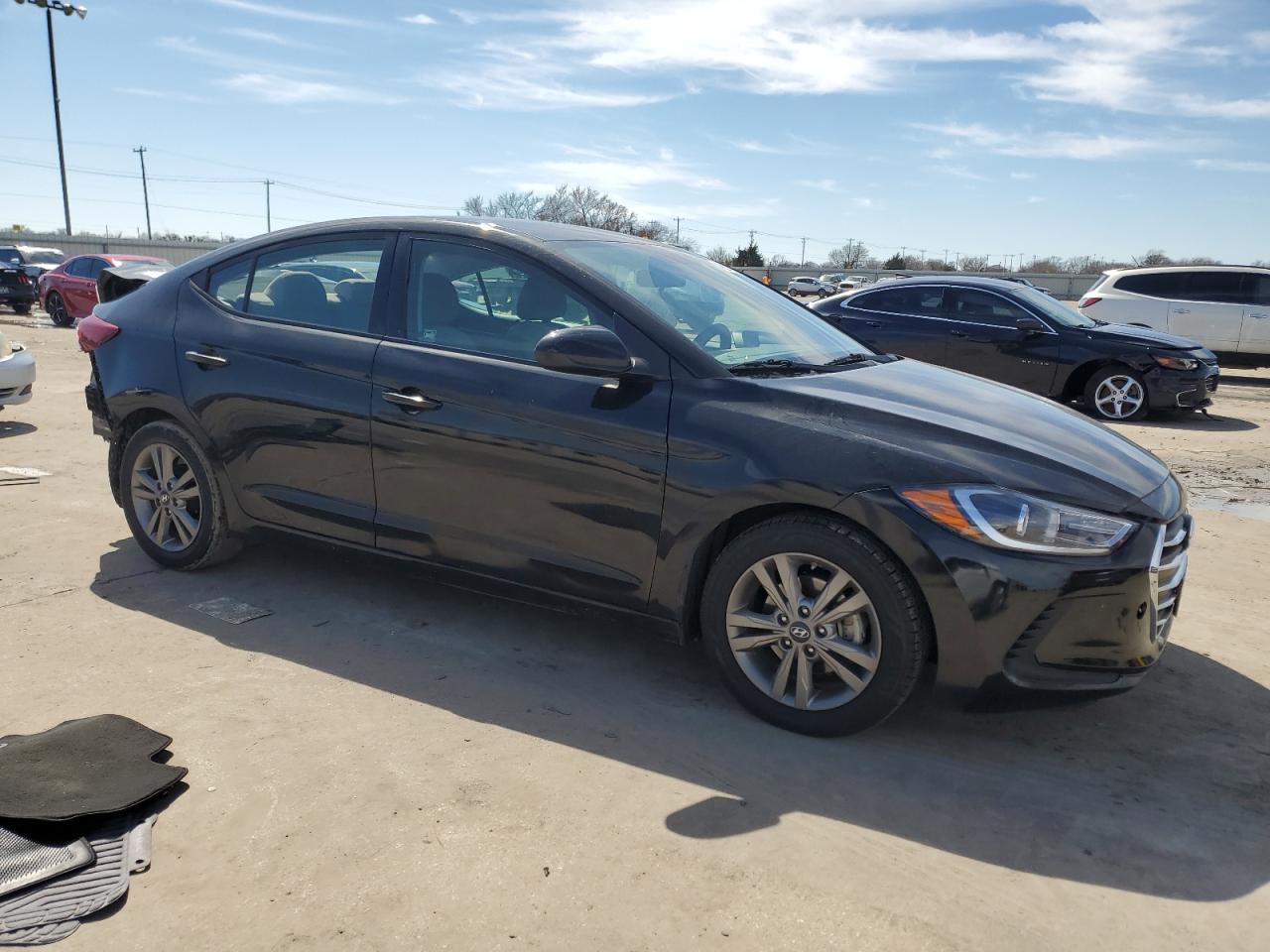 2017 Hyundai Elantra - Image 4