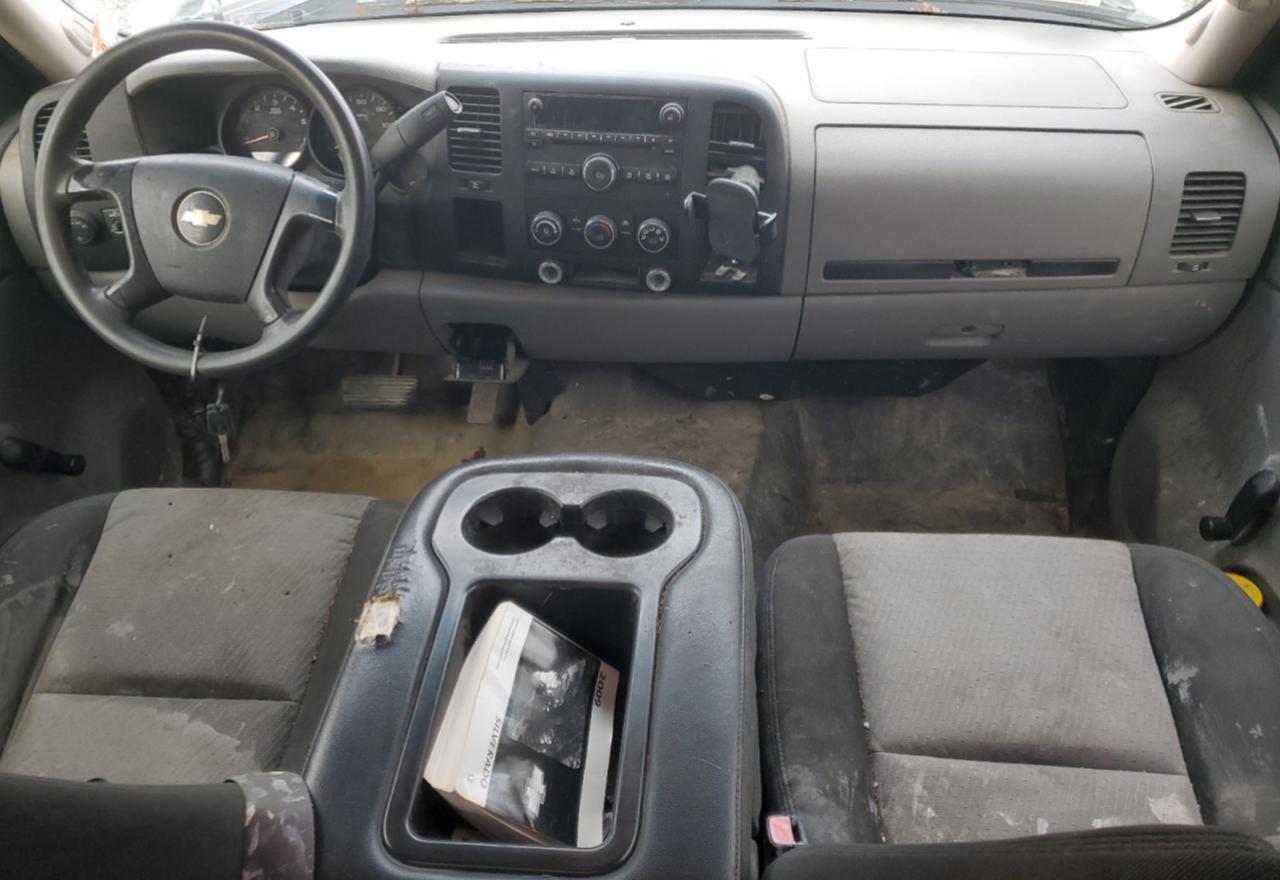 2009 Chevrolet Silverado - Image 8