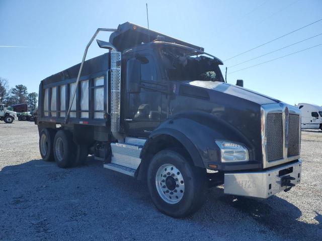 2017 Kenworth Construction T880