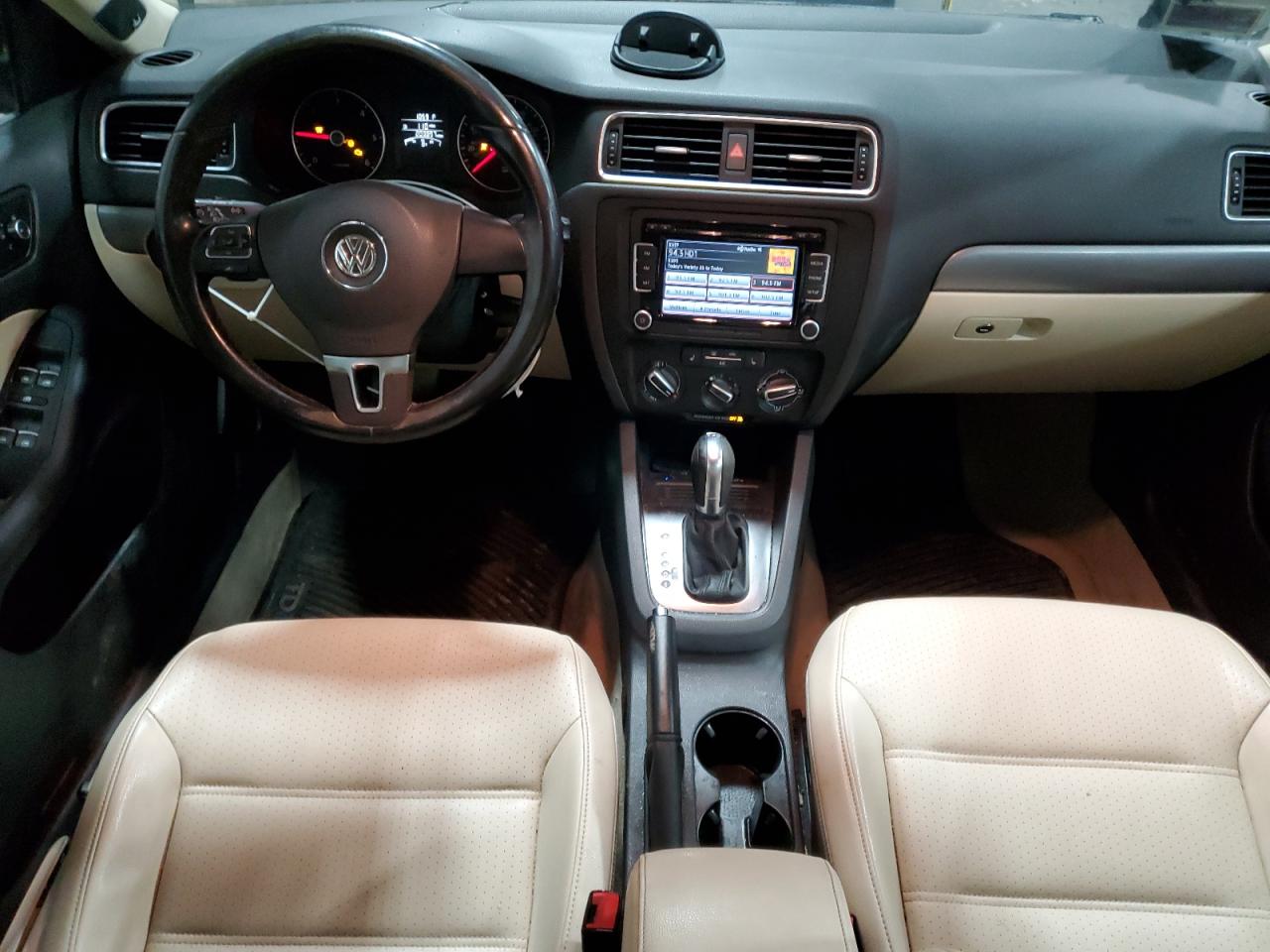 2014 Volkswagen Jetta - Image 8