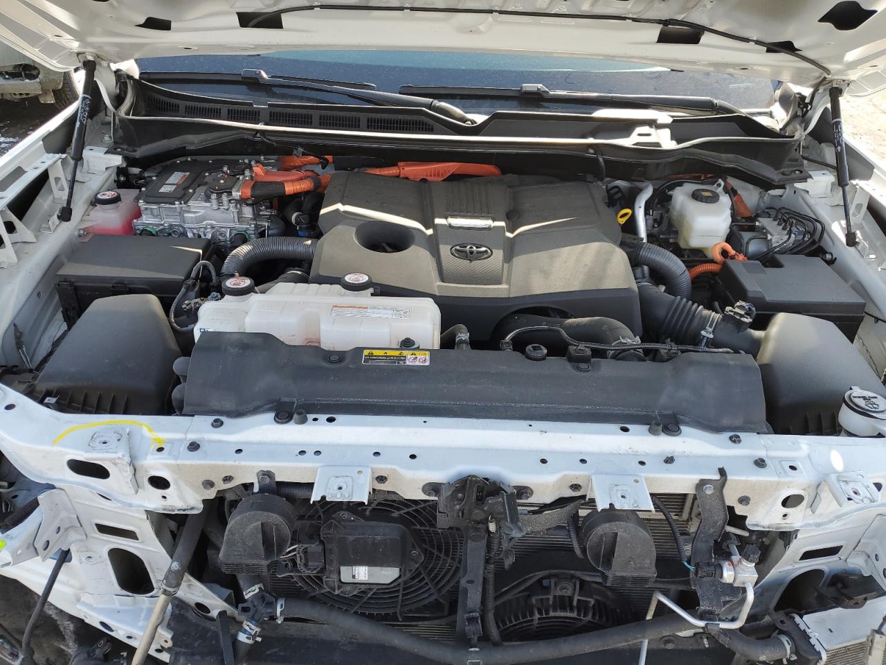 2022 Toyota Tundra - Image 11