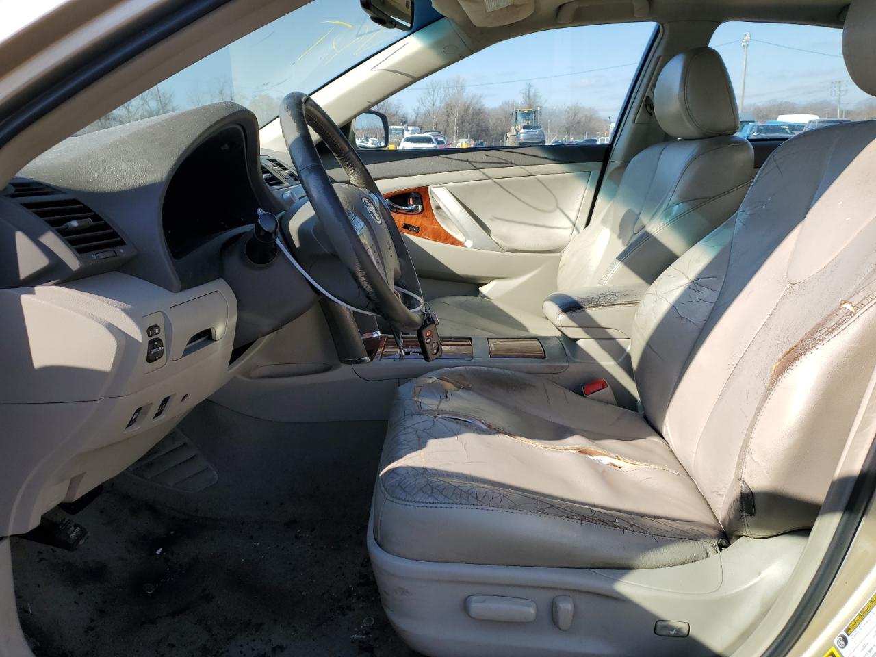 2011 Toyota Camry - Image 7