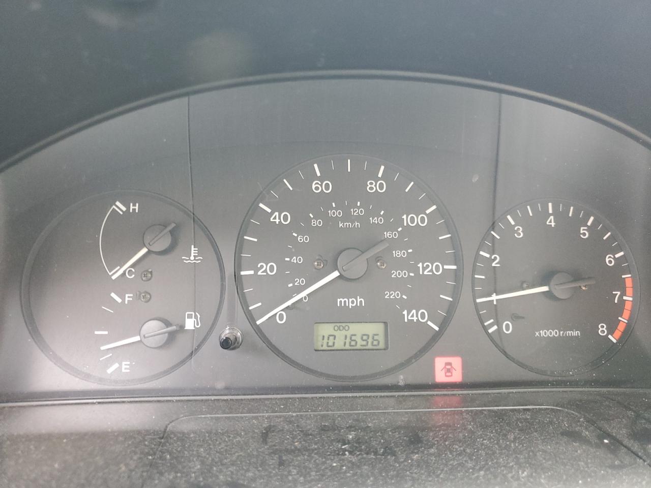 1998 Mazda Protege - Image 9