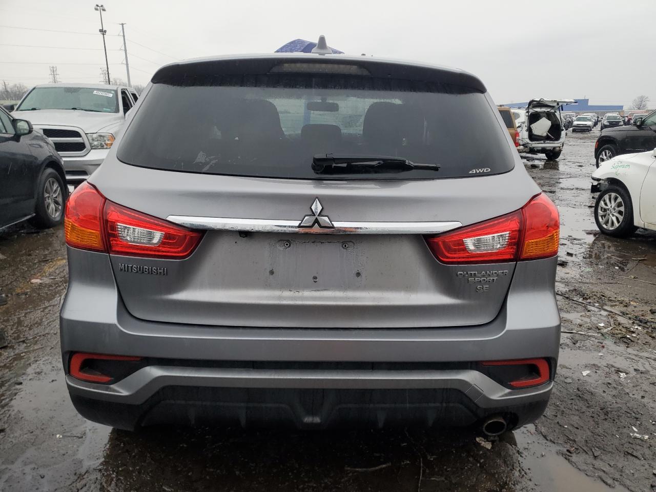 2019 Mitsubishi Outlander - Image 6
