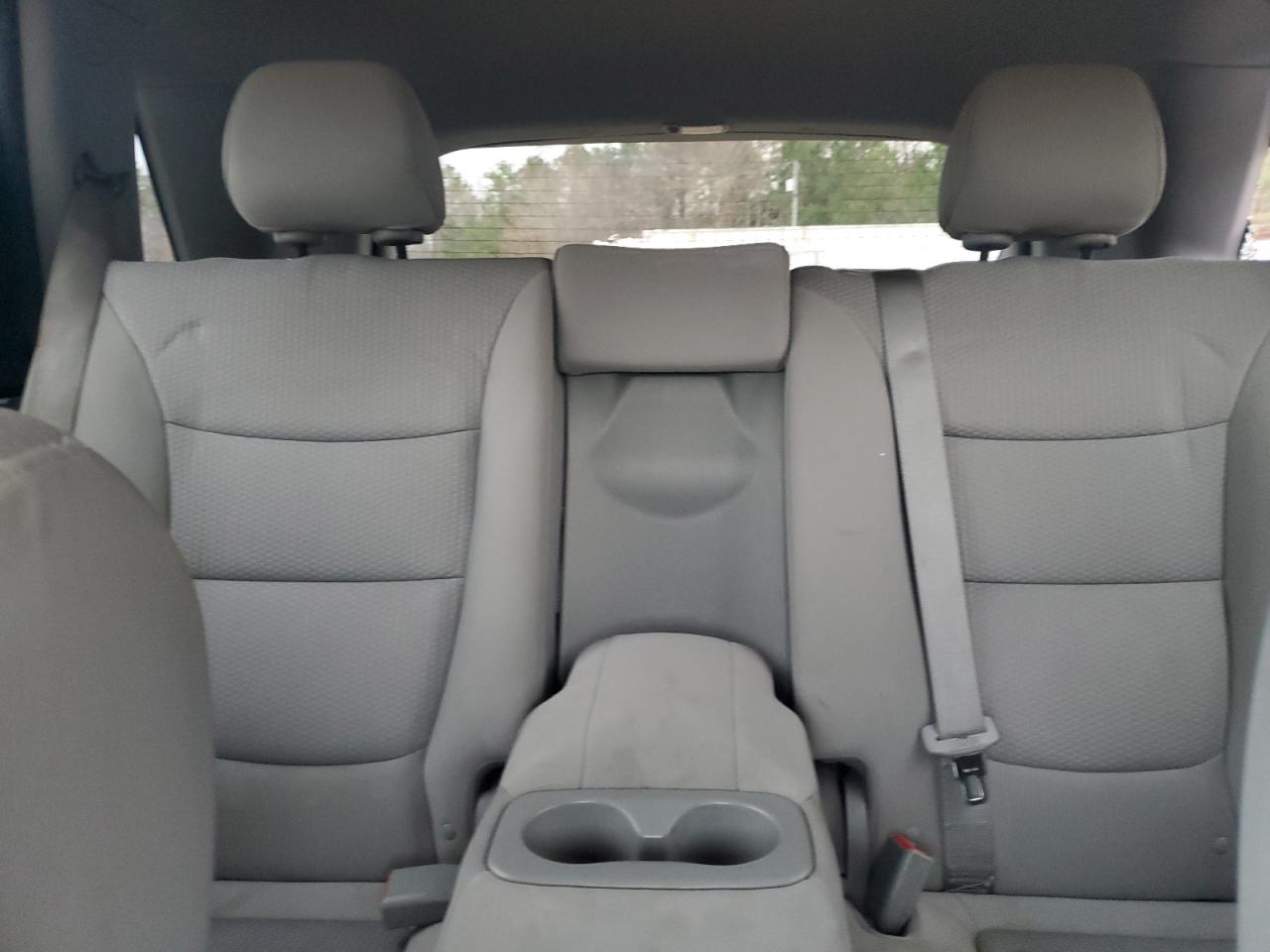 2011 Kia Sorento - Image 10