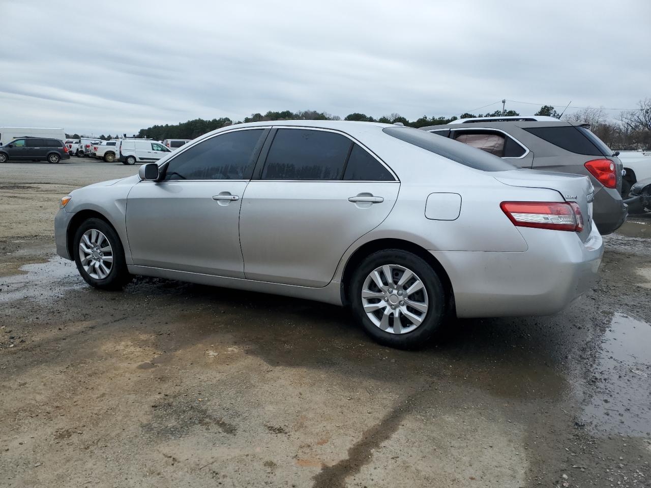 2010 Toyota Camry - Image 2