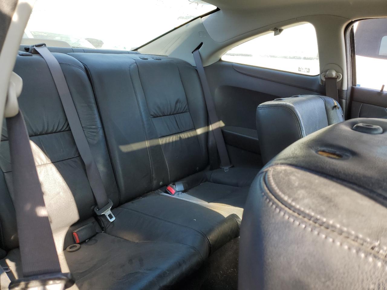 2005 Honda Accord - Image 10