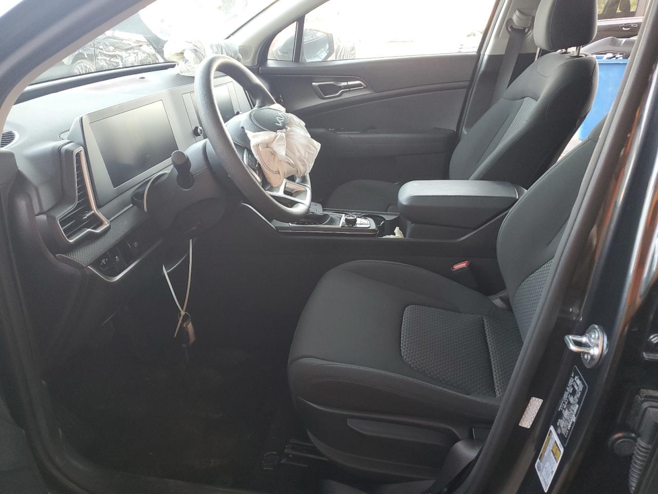 2024 Kia Sportage - Image 7