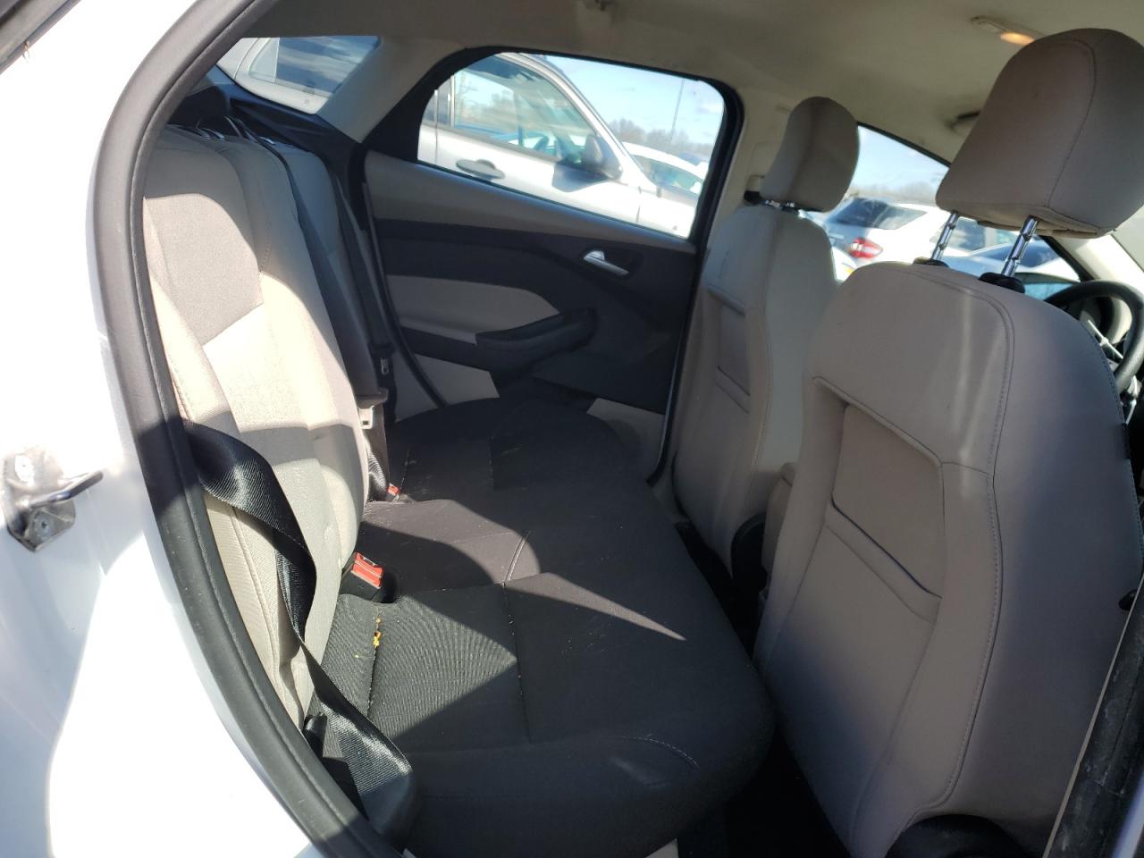 2015 Ford Focus - Image 10