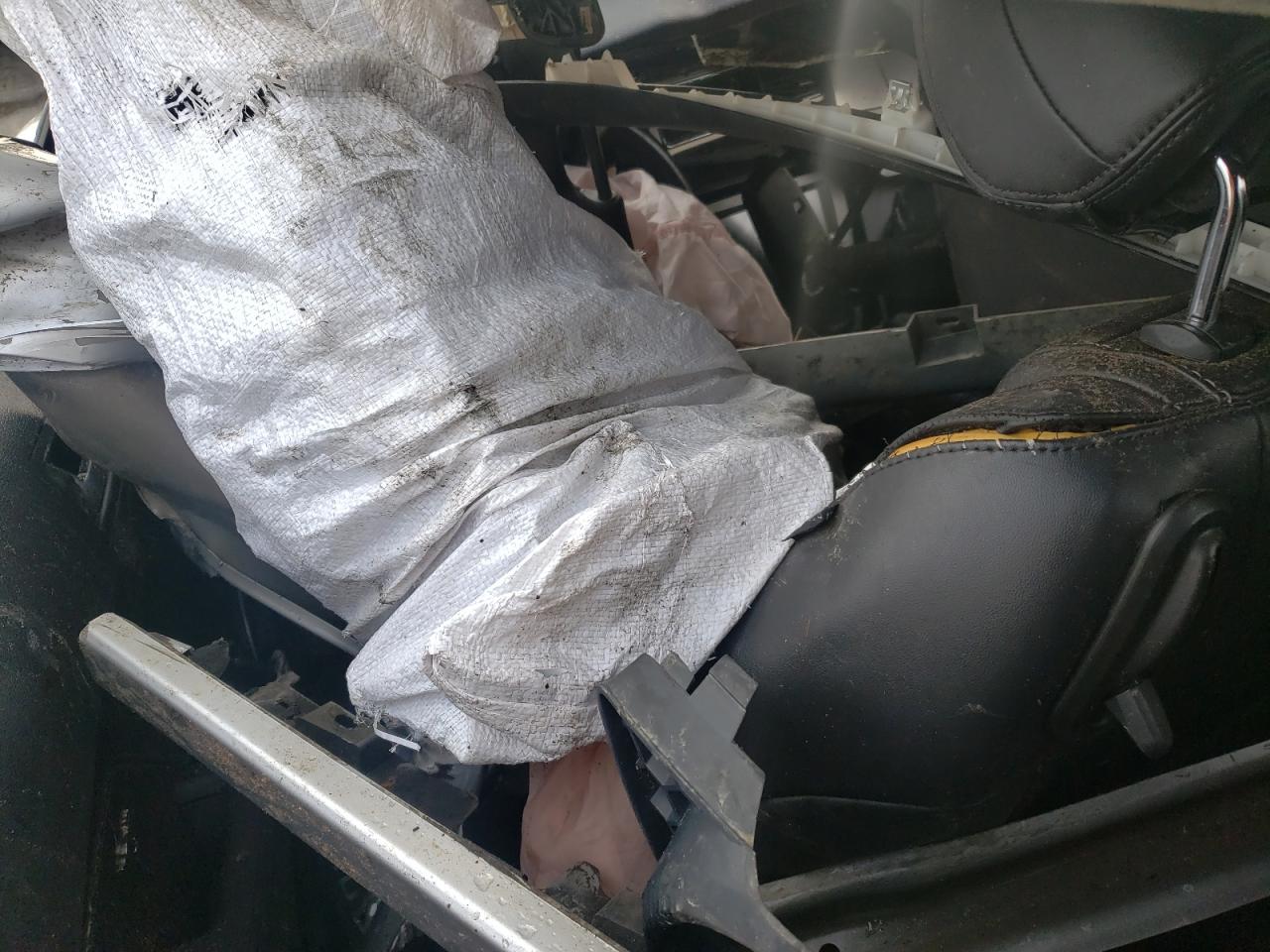 2013 Ford Mustang - Image 8