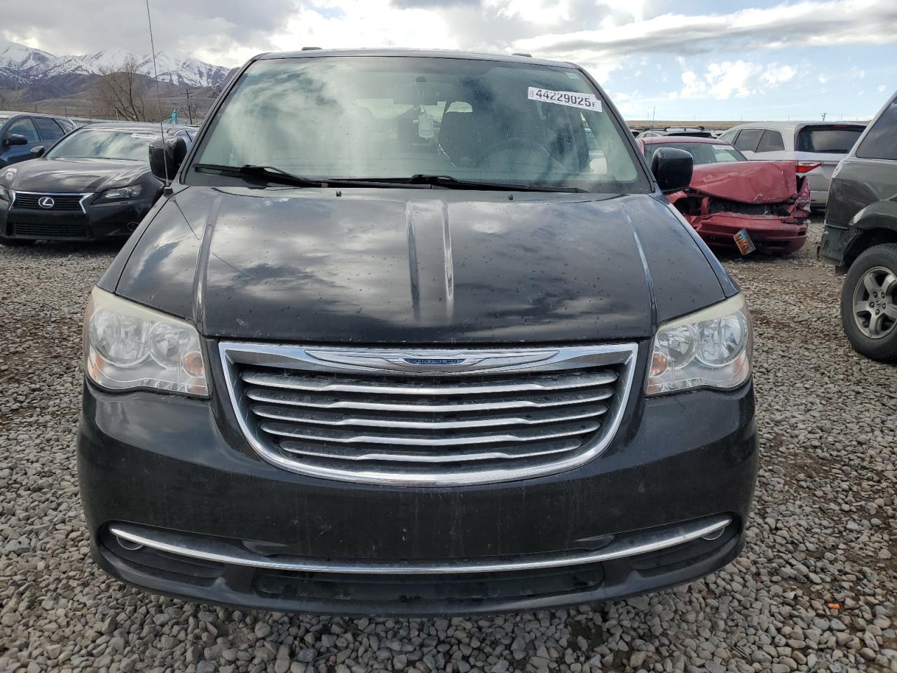 2013 Chrysler Town & Country - Image 5