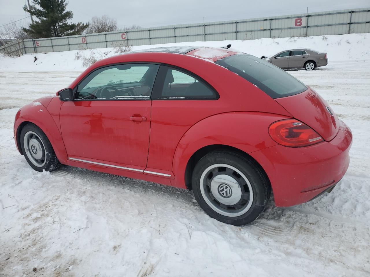 2013 Volkswagen Beetle - Image 2