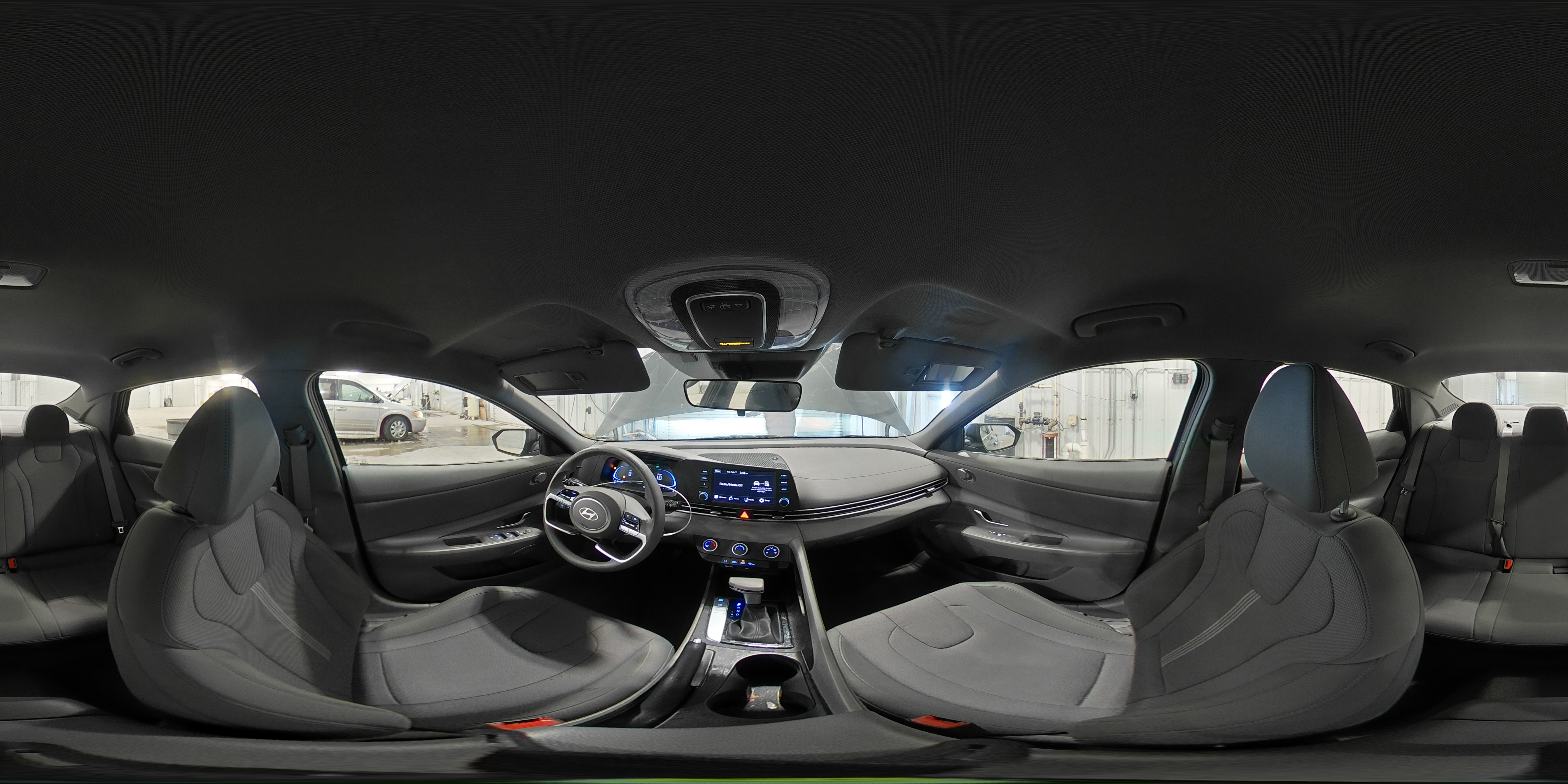 2024 Hyundai Elantra - Image 12