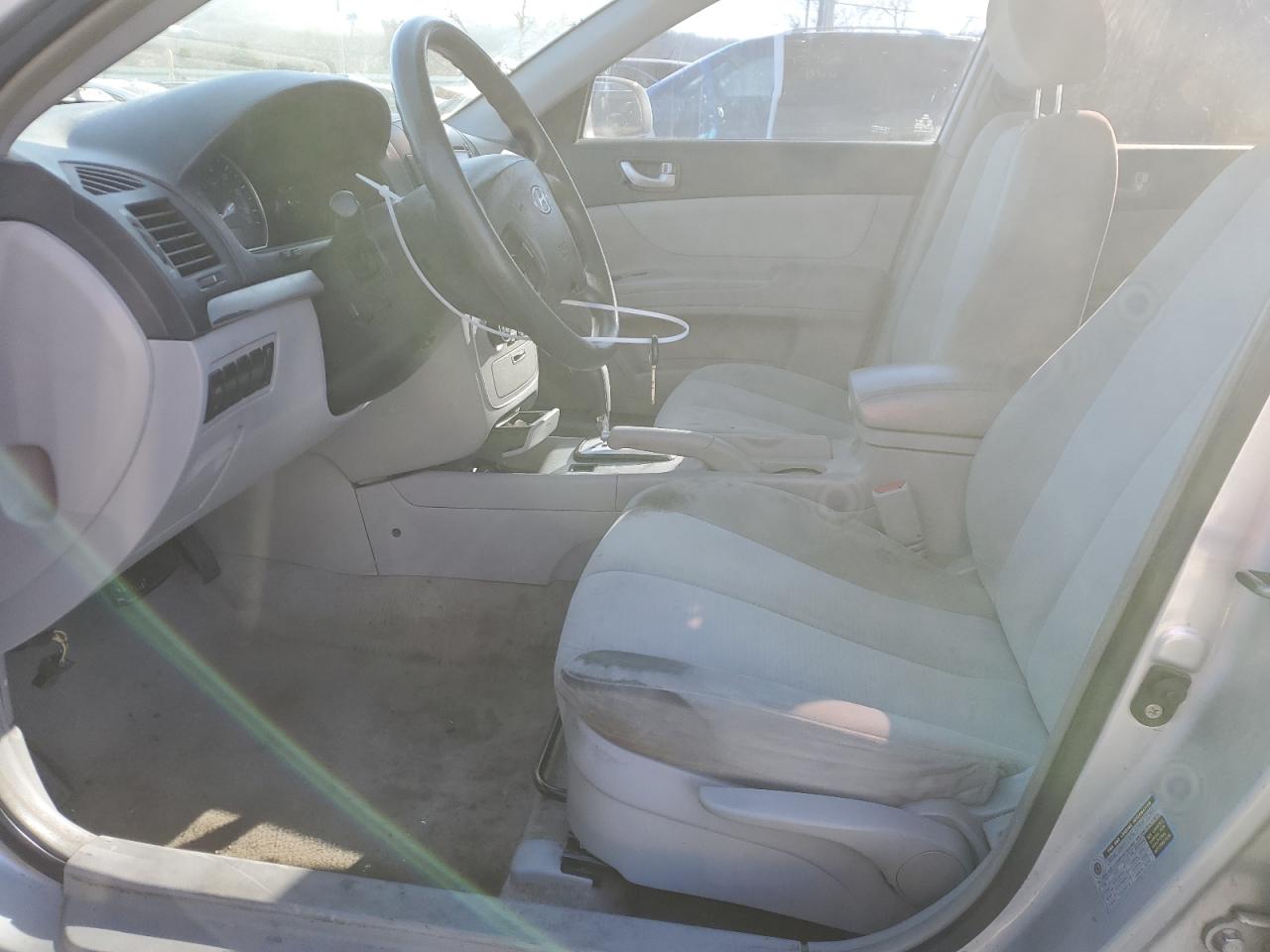 2008 Hyundai Sonata - Image 7
