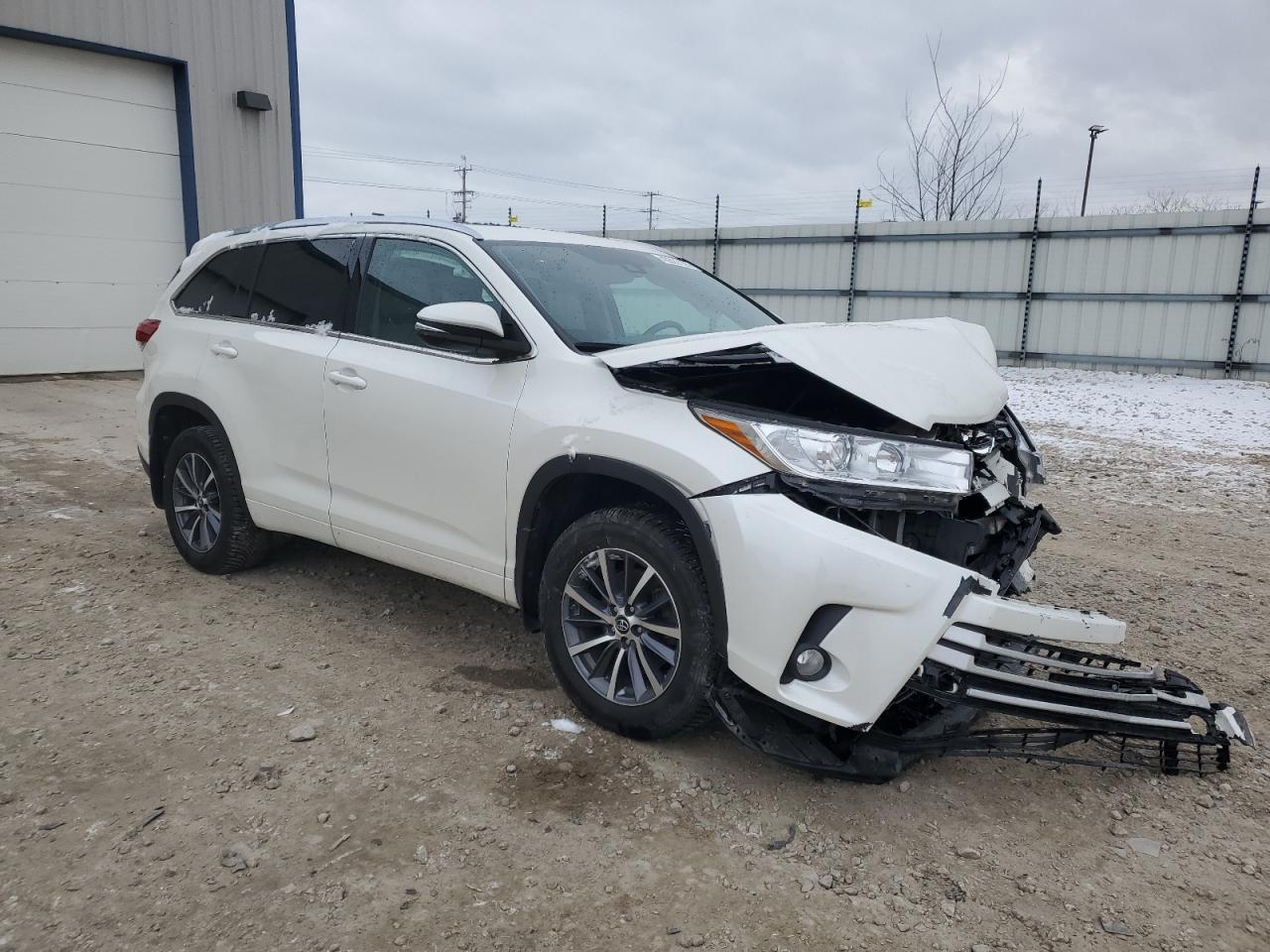 2018 Toyota Highlander - Image 4
