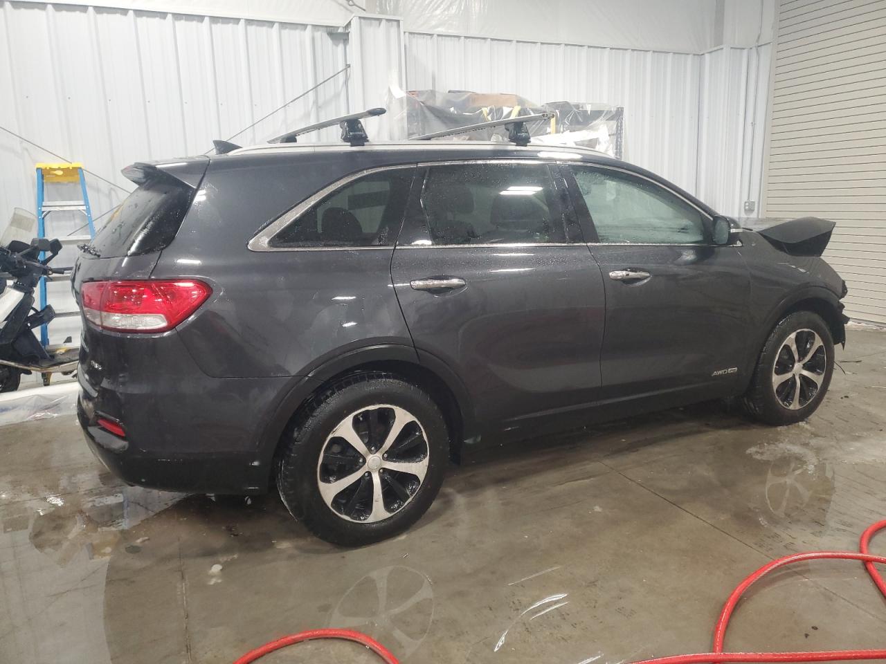 2017 Kia Sorento - Image 3