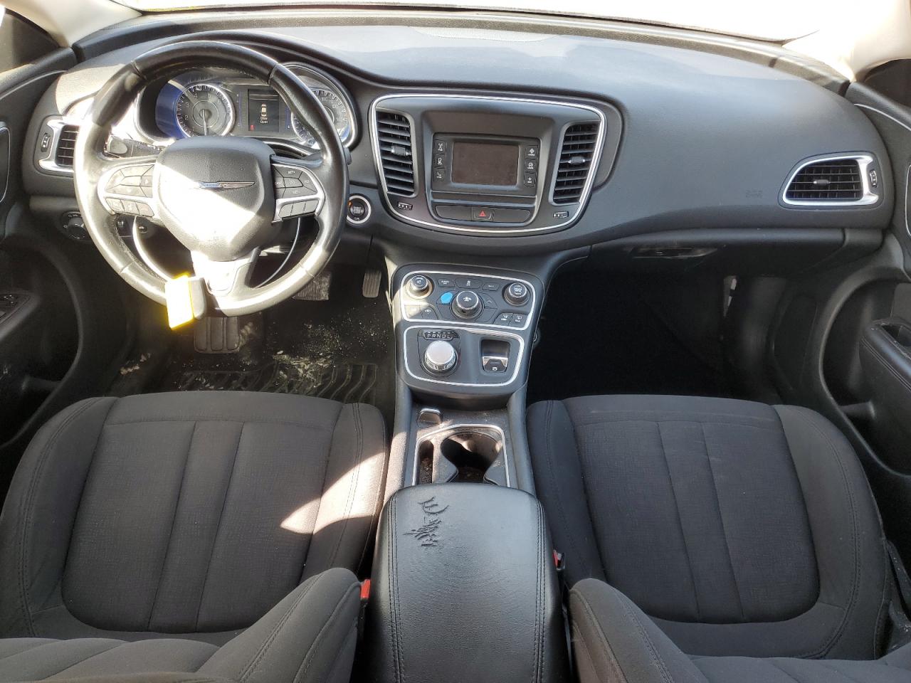 2016 Chrysler 200 - Image 8