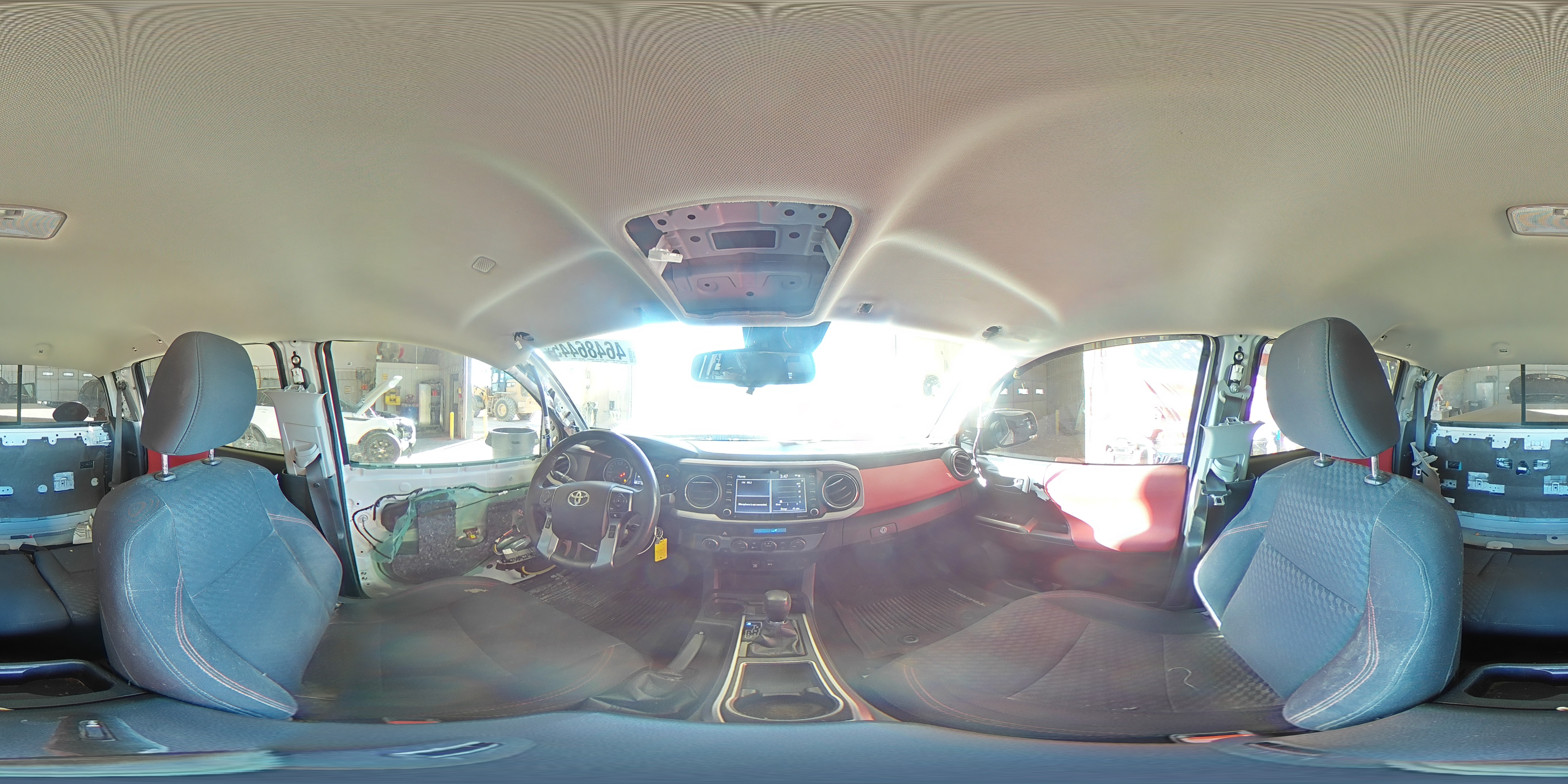 2021 Toyota Tacoma - Image 13