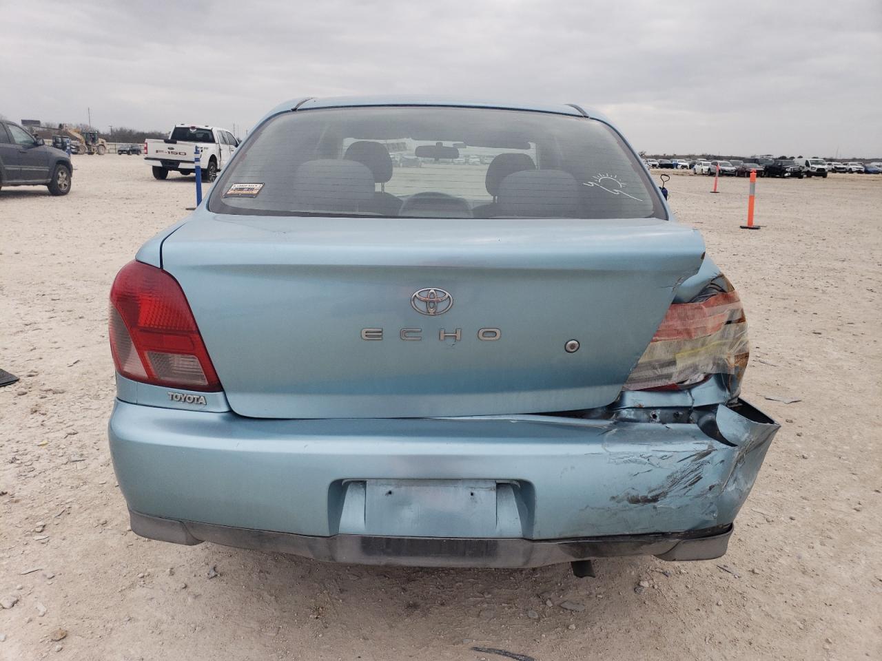 2002 Toyota Echo - Image 6