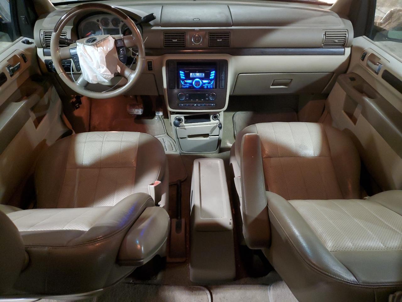 2006 Mercury Monterey - Image 8