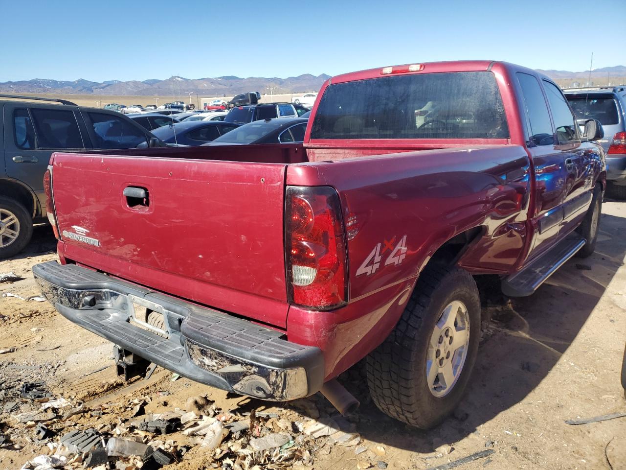 2007 Chevrolet Silverado - Image 3