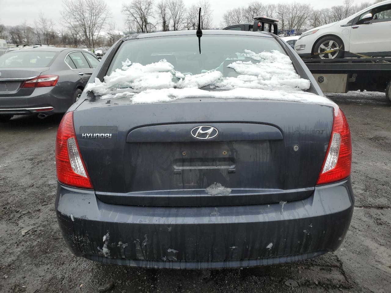 2008 Hyundai Accent - Image 6