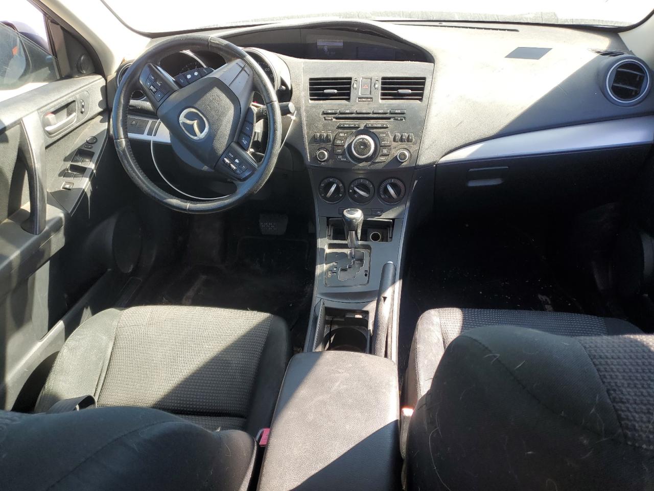2012 Mazda 3 - Image 8