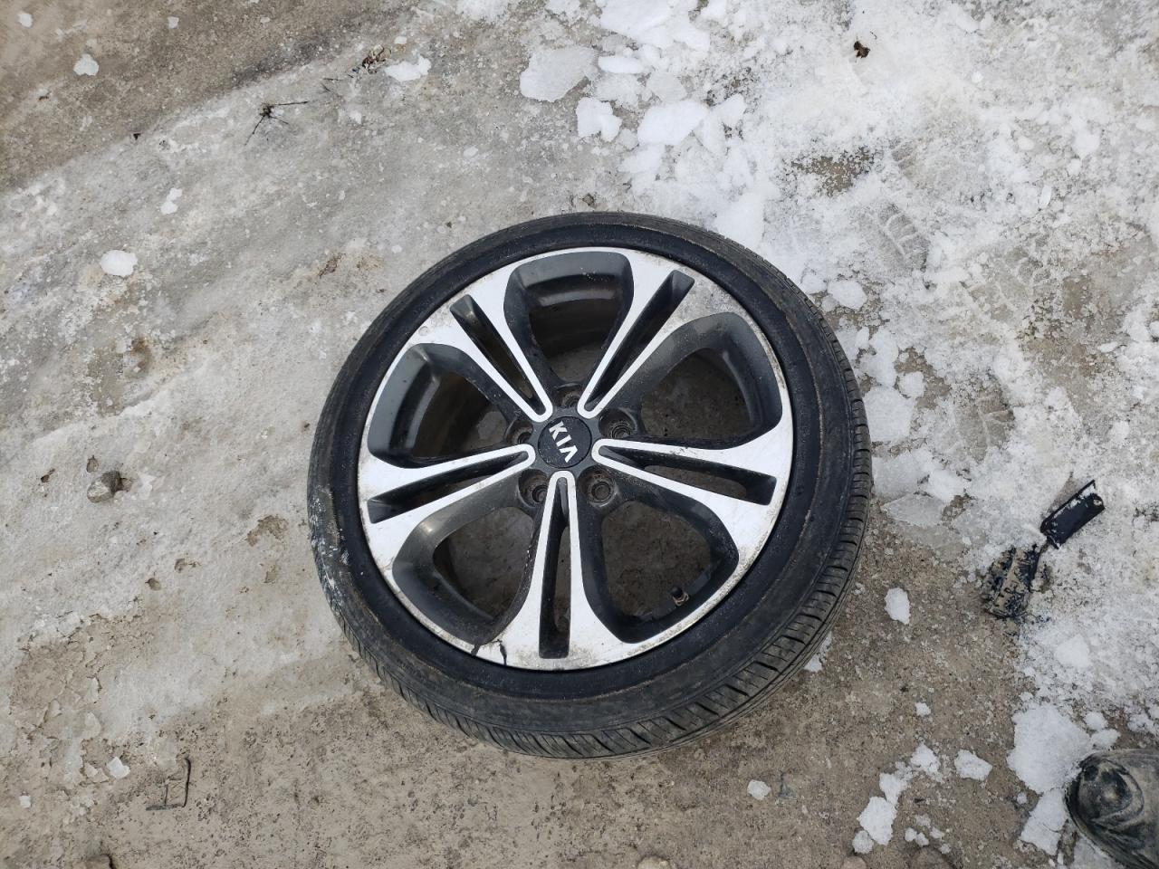 2014 Kia Forte - Image 12