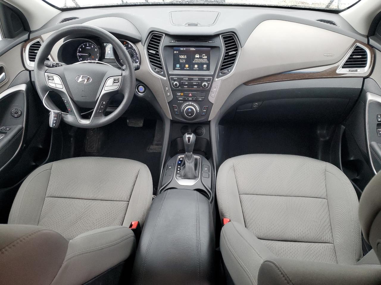 2017 Hyundai Santa Fe - Image 8