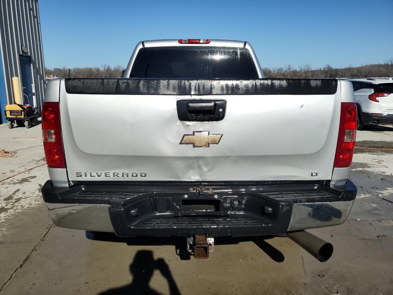 2010 Chevrolet Silverado - Image 6