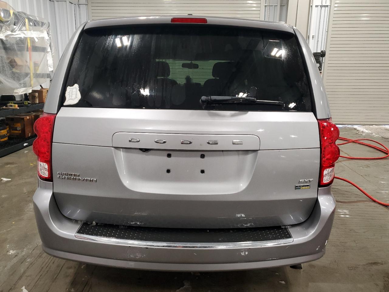 2014 Dodge Caravan - Image 6