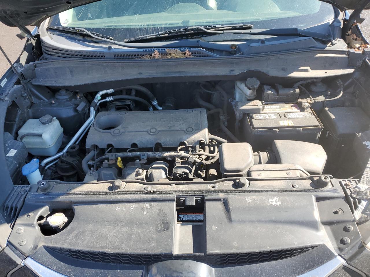 2010 Hyundai Tucson - Image 13
