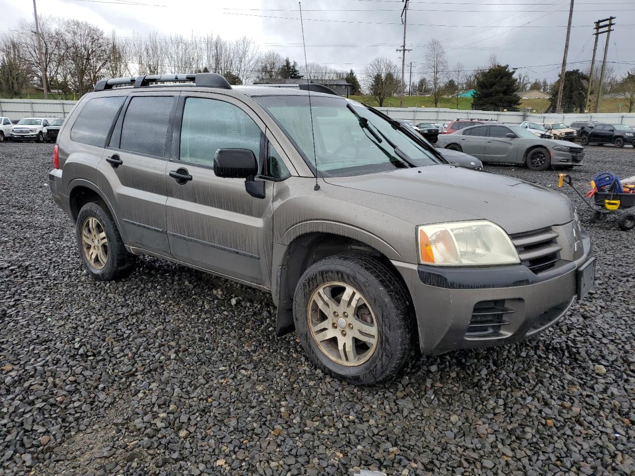 2004 Mitsubishi Endeavor - Image 4