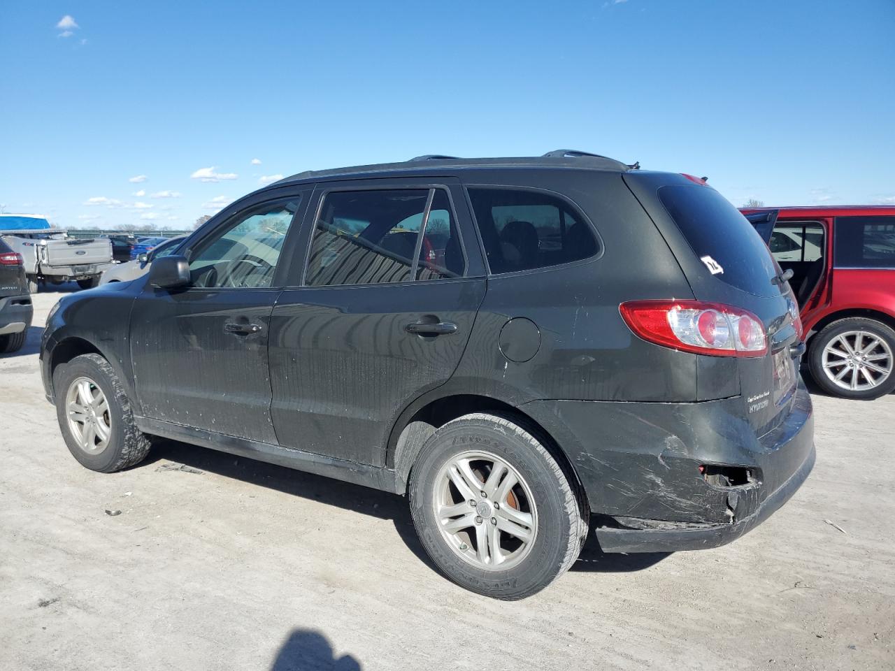 2010 Hyundai Santa Fe - Image 2