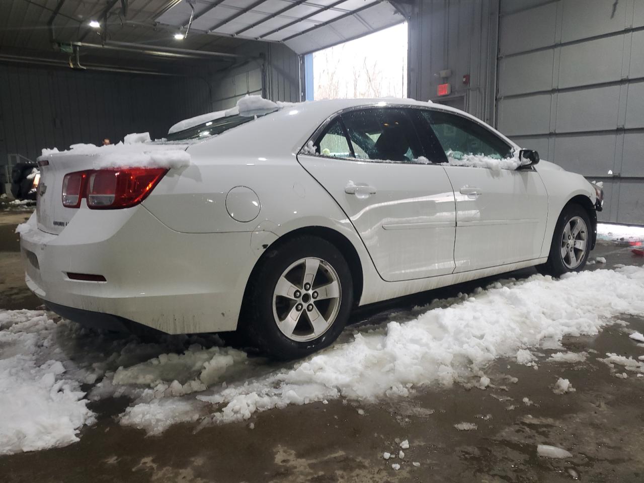 2015 Chevrolet Malibu - Image 3